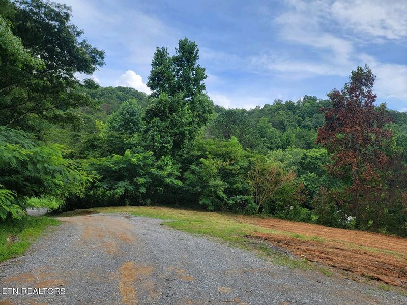 1516 Seagle Hollow Rd, Sevierville, TN 37876