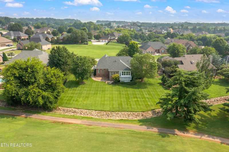 1517 Aberdeen Dr, Alcoa, TN 37701
