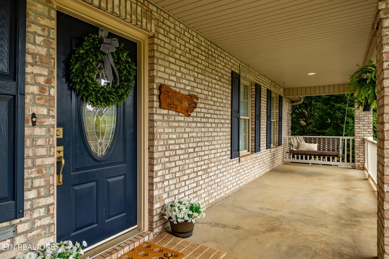 1518 Caleb Tr, Greenback, TN 37742