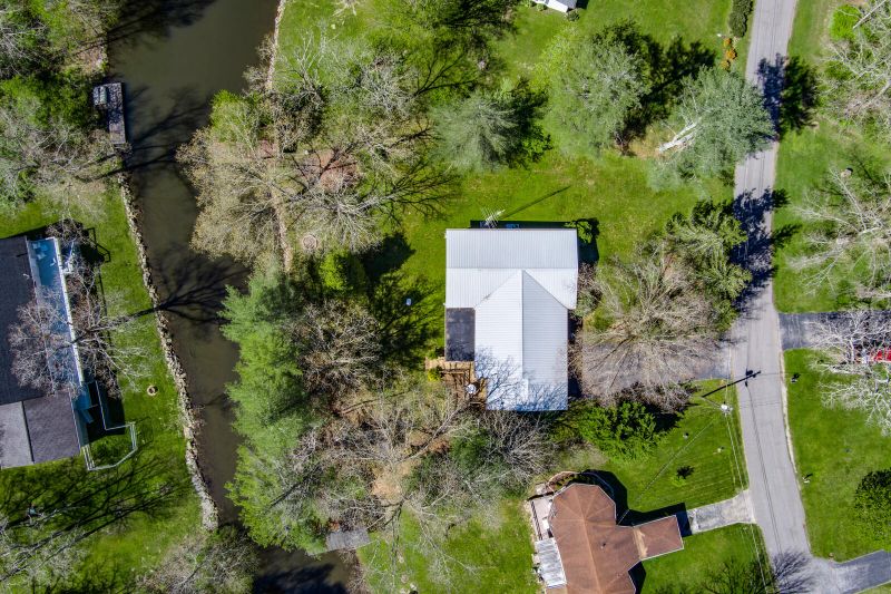 1518 E Cherokee Rd, Crossville, TN 38572