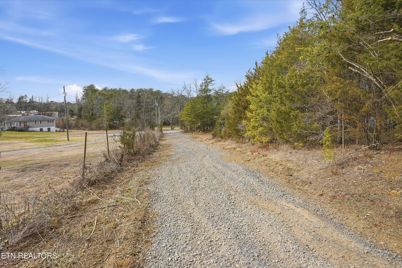 1518 Tom Mccall Rd, Maryville, TN 37801