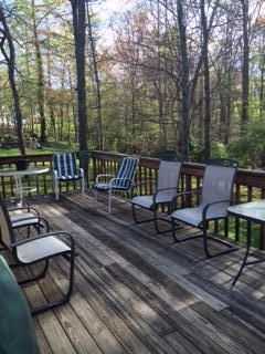 152 Country Walk Dr, Powell, TN 37849