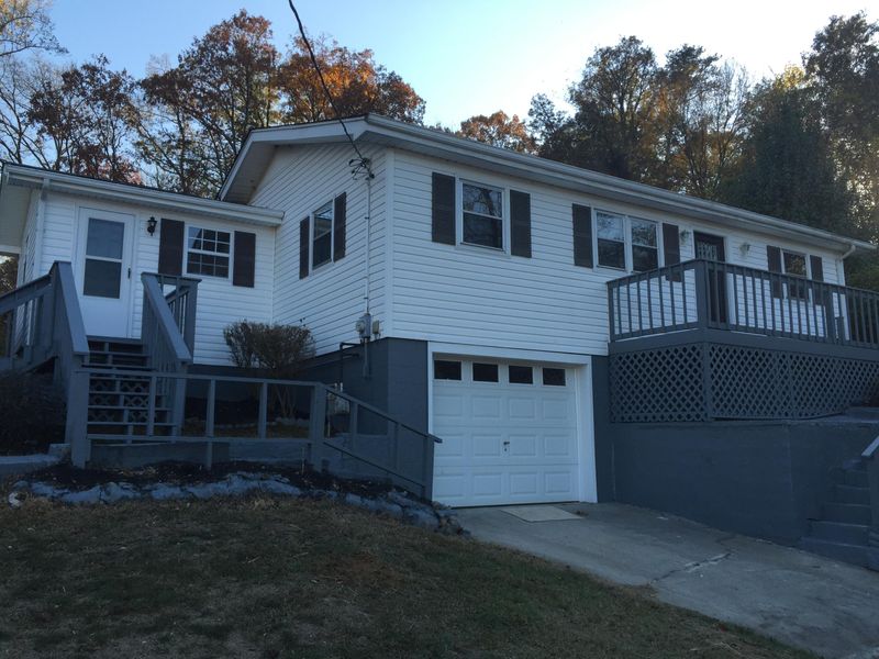 152 Dailey Ave, Loudon, TN 37774