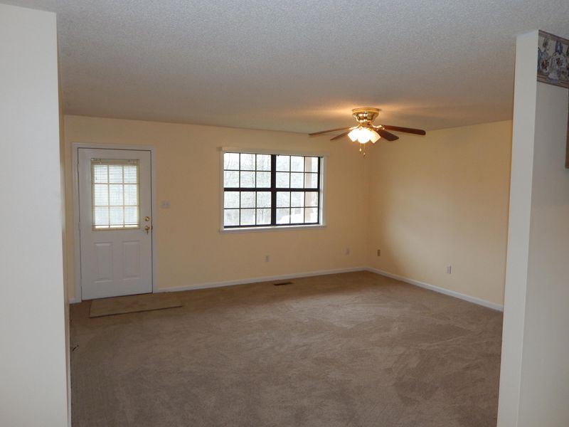 152 E Ridge Dr, Crossville, TN 38555
