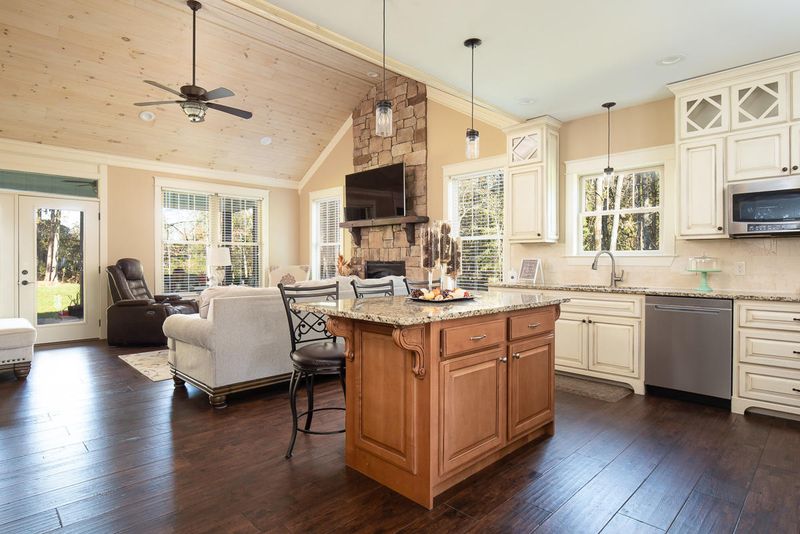152 E Shore Dr, Rockwood, TN 37854
