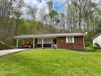 152 Hicks Ln, Jellico, TN 37762