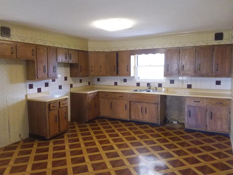 152 Lost Ridge Rd, Clinton, TN 37716
