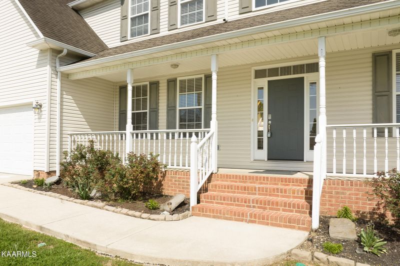 152 Magnolia Ln, Jacksboro, TN 37757