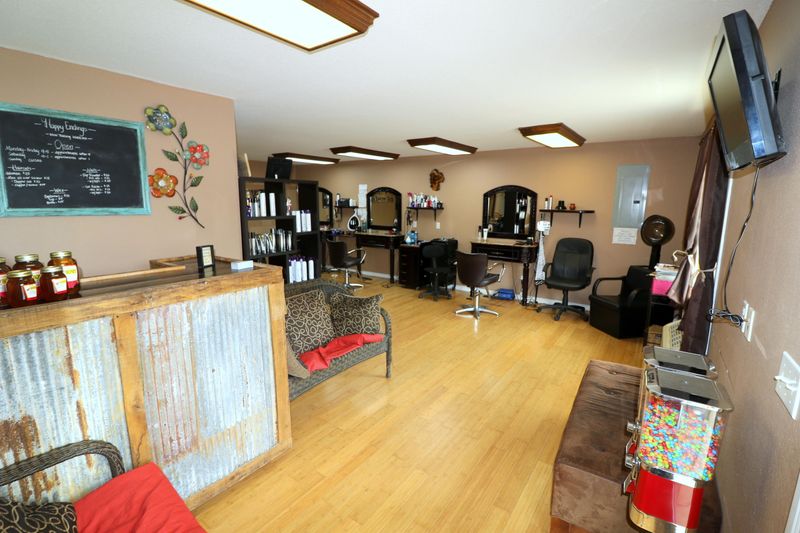 152 Main St, Helenwood, TN 37755