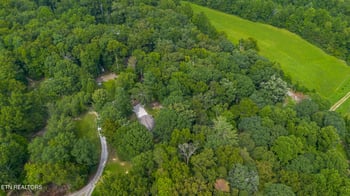 152 Maple Ln, Harriman, TN 37748