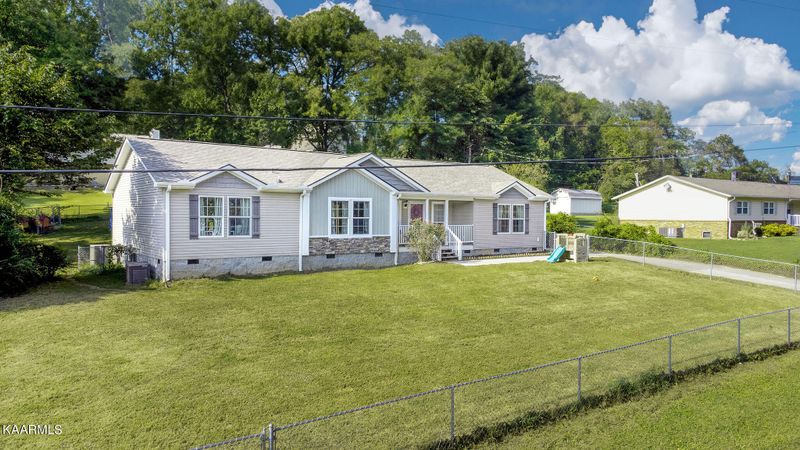 152 Meadowlark Dr, Harriman, TN 37748