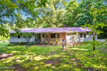 152 Spring Ln, Philadelphia, TN 37846