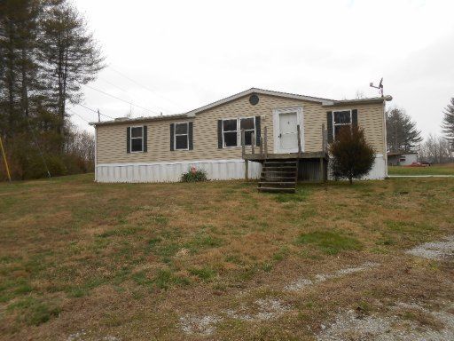152 Tunnel Hill Rd, Harriman, TN 37748