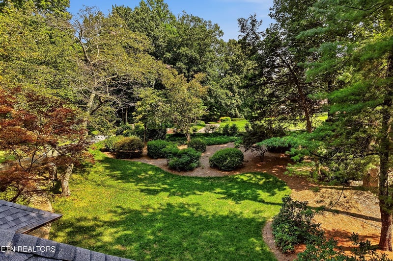152 Whippoorwill Dr, Oak Ridge, TN 37830