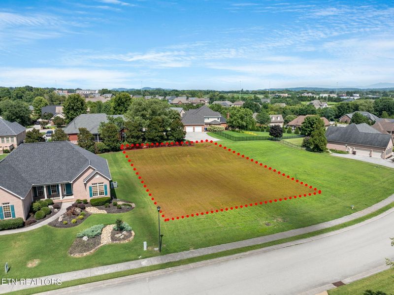 1520 Aberdeen Dr, Alcoa, TN 37701