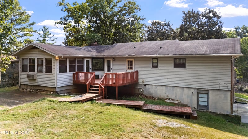 1520 Hightop Tr, Knoxville, TN 37923