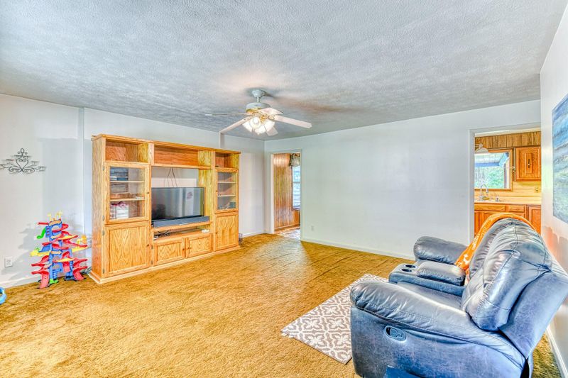 1520 Pleasant View Dr, Talbott, TN 37877