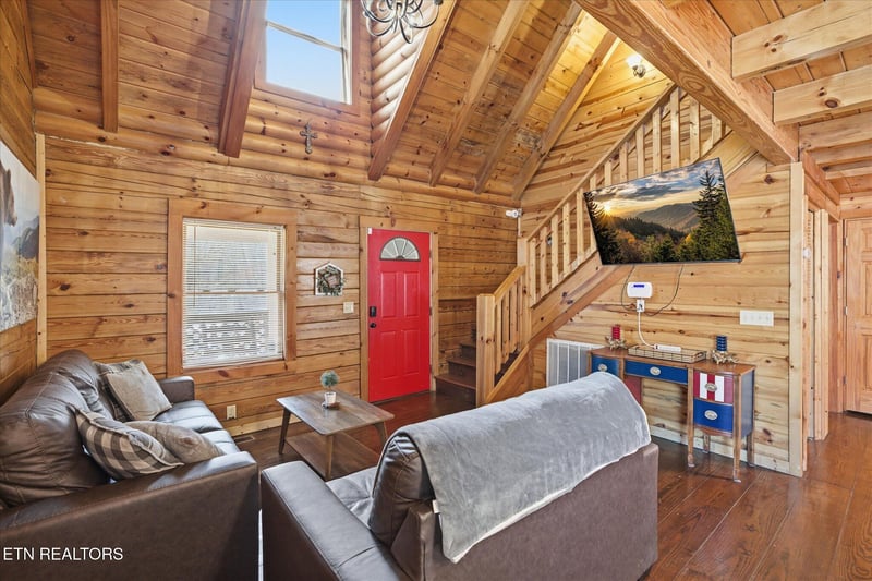1520 Seagle Hollow Rd, Sevierville, TN 37876