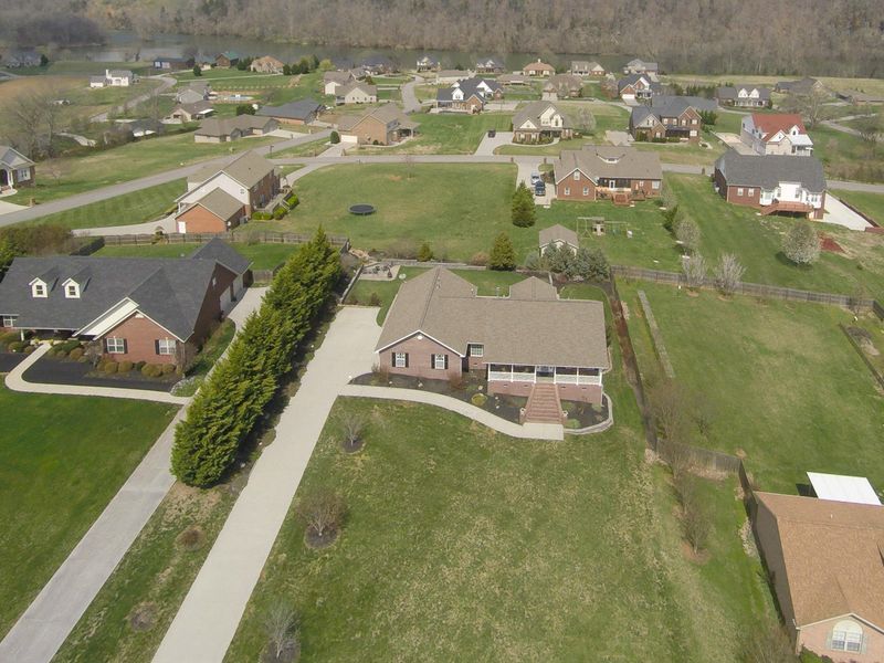 1520 Tomahawk View Dr, Sevierville, TN 37876