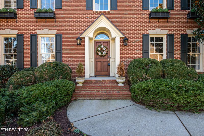 1521 Britling Dr, Knoxville, TN 37922