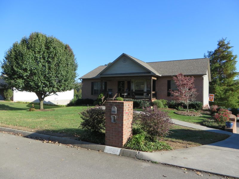 1521 Joseph St, Seymour, TN 37865