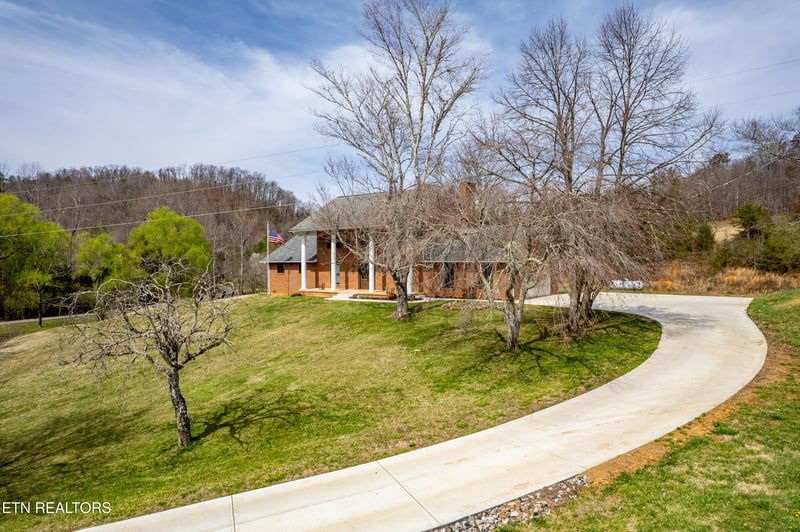 1521 Mccammon Rd, Knoxville, TN 37920
