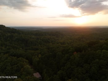 1521 Mill Creek Rd, Sunbright, TN 37872