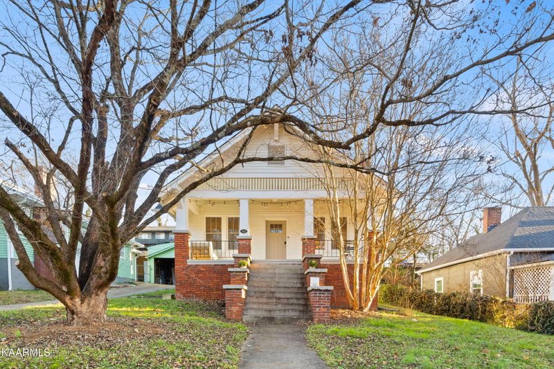 1522 Branson Ave, Knoxville, TN 37917