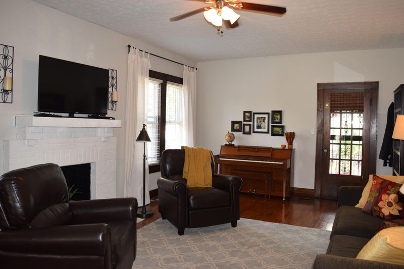 1522 Emoriland Blvd, Knoxville, TN 37917