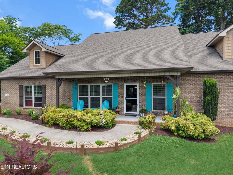 1522 Sally View Dr, Friendsville, TN 37737