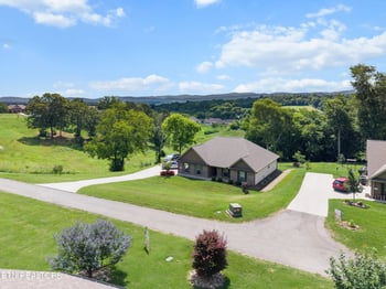 1522 Sally View Dr, Friendsville, TN 37737