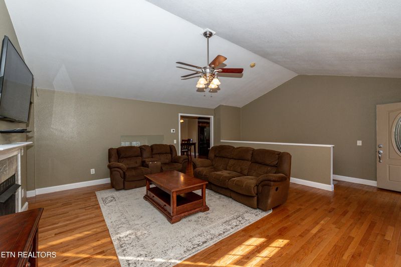 1523 Brahman Ln, Seymour, TN 37865