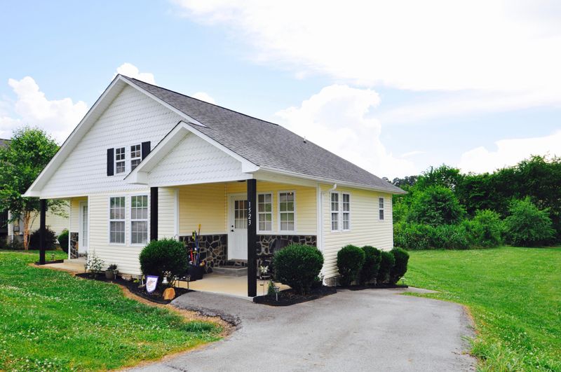 1523 Cypress View Ct, Sevierville, TN 37862