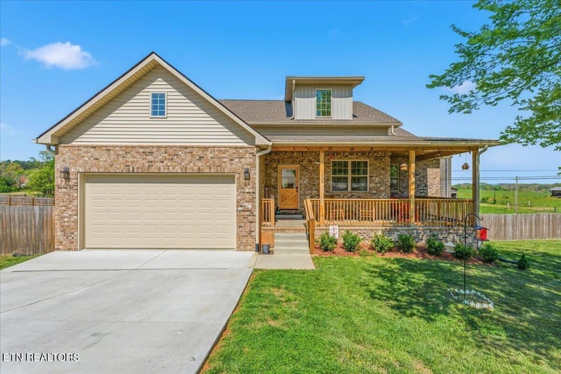 1523 Rosewood Dr, Sevierville, TN 37876