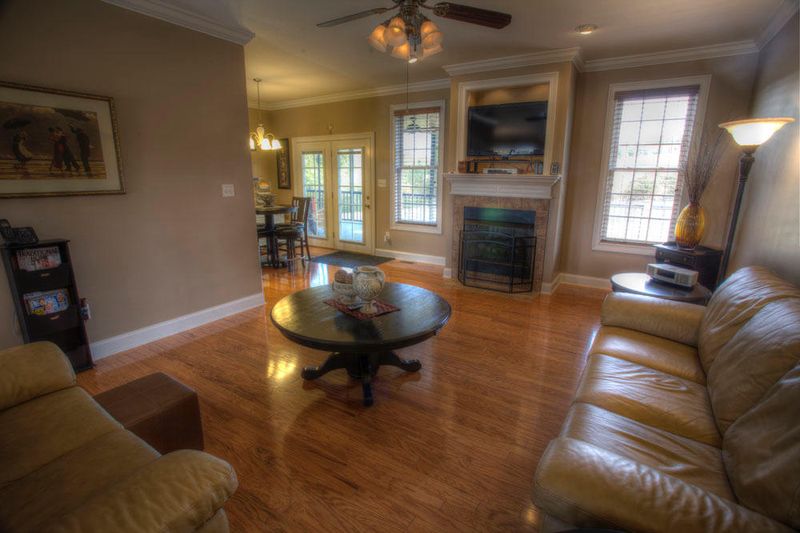 1524 Mint Meadows Dr, Maryville, TN 37803