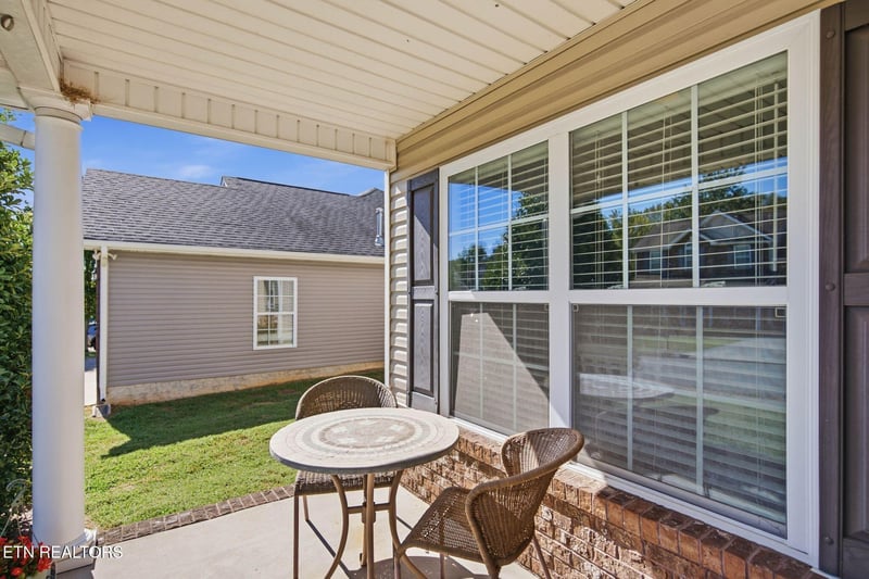 1525 Chariot Ln, Knoxville, TN 37918