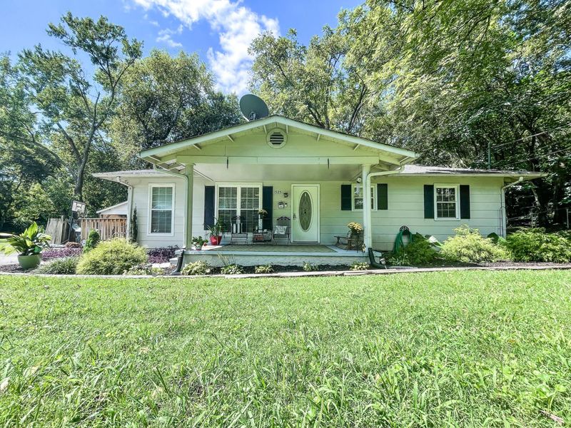 1525 Spring Hill Rd, Knoxville, TN 37914