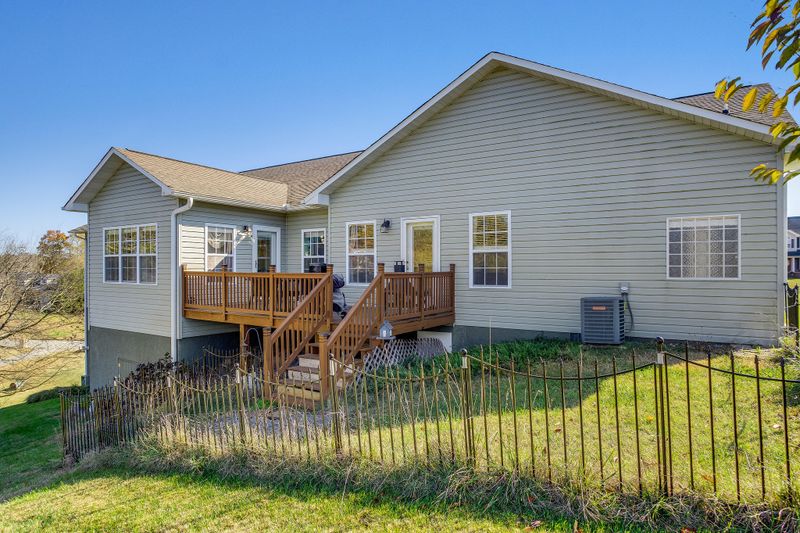 1526 Brahman Ln, Seymour, TN 37865