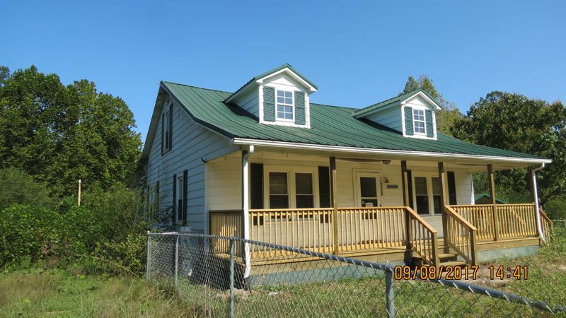 1528 Coal Hill Rd, Harriman, TN 37748