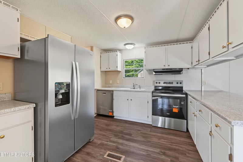 1528 Hiwassee Rd, Sweetwater, TN 37874