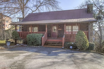 1528 Rainbow Ridge Way, Sevierville, TN 37862