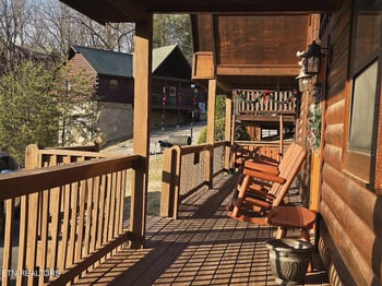 1529 Boo Boos Way, Sevierville, TN 37862