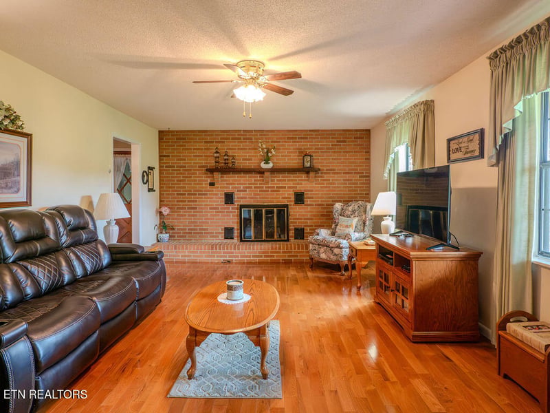 153 County Road 433, Englewood, TN 37329