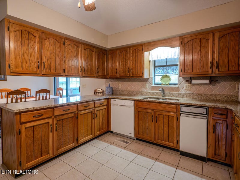 153 County Road 433, Englewood, TN 37329