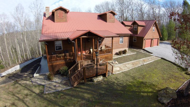 153 Emory View Rd, Lancing, TN 37770