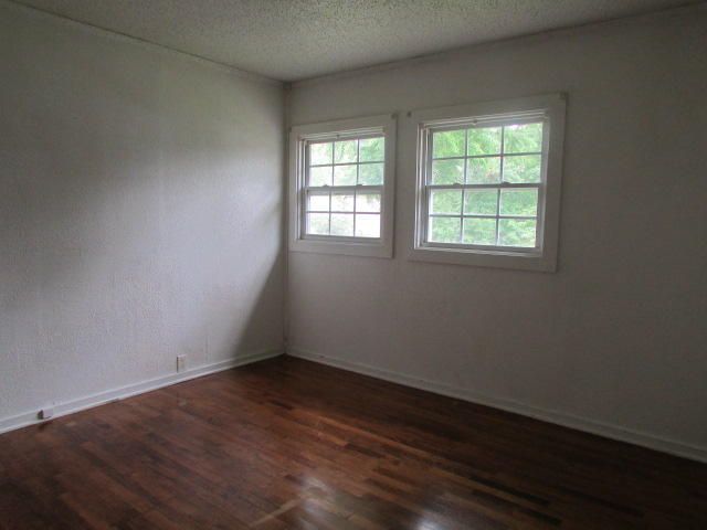 153 Hillside Rd, Oak Ridge, TN 37830