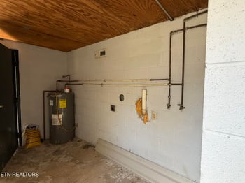 153 Johnson Rd, Oak Ridge, TN 37830