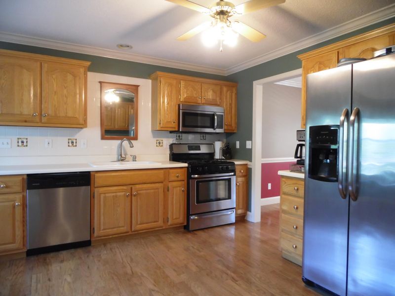 153 Jordan Dr, Caryville, TN 37714