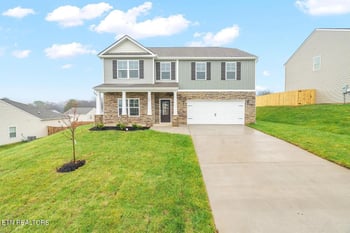 153 Kaley Ln, Lenoir City, TN 37771