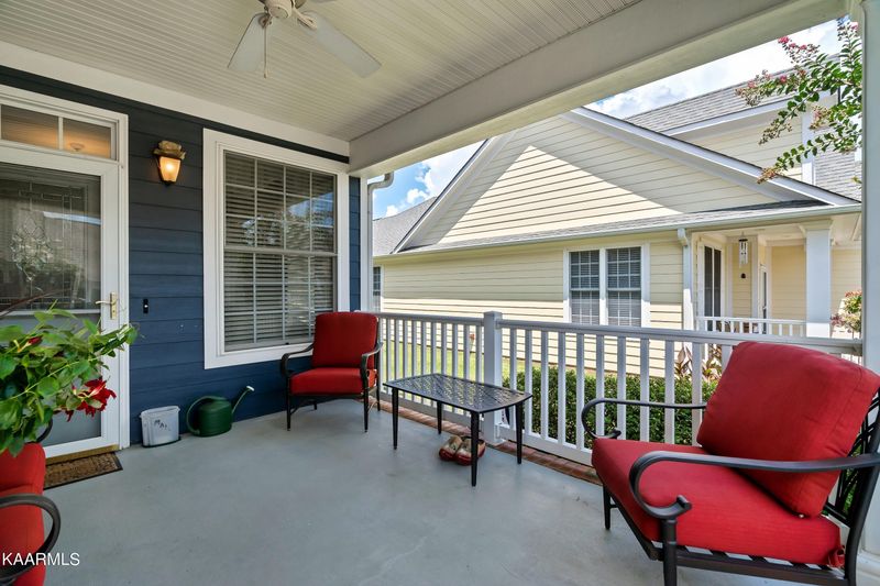 153 Liberty Ct, Oak Ridge, TN 37830